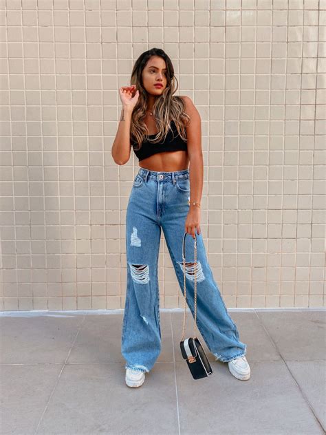 Arrase com looks incríveis usando a calça wide leg preta.